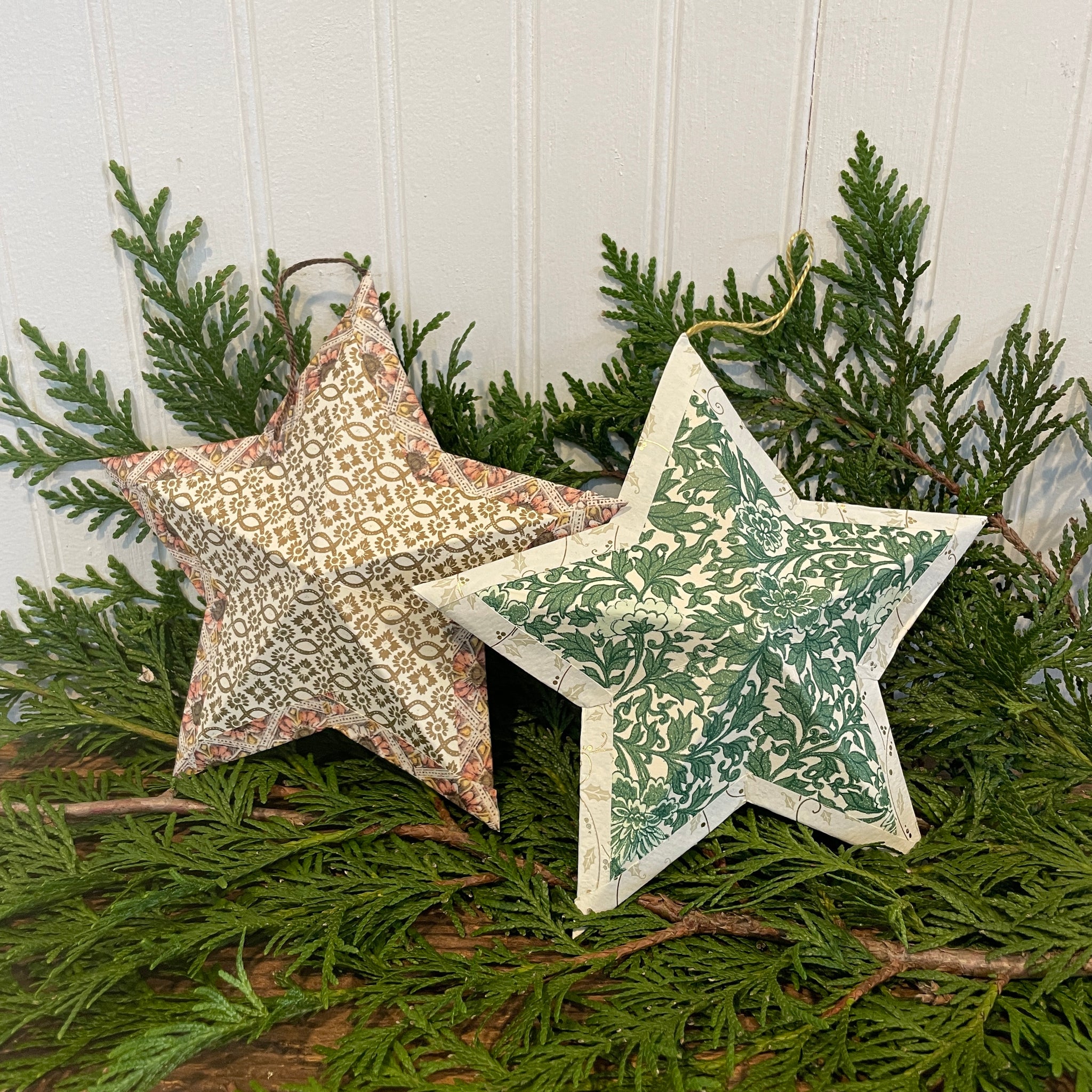 Hanging holiday stars