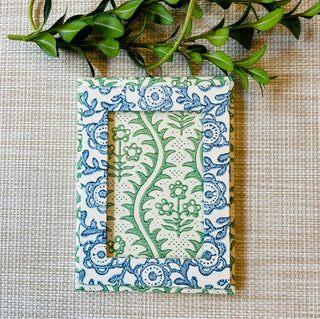 Petite hanging photo frame