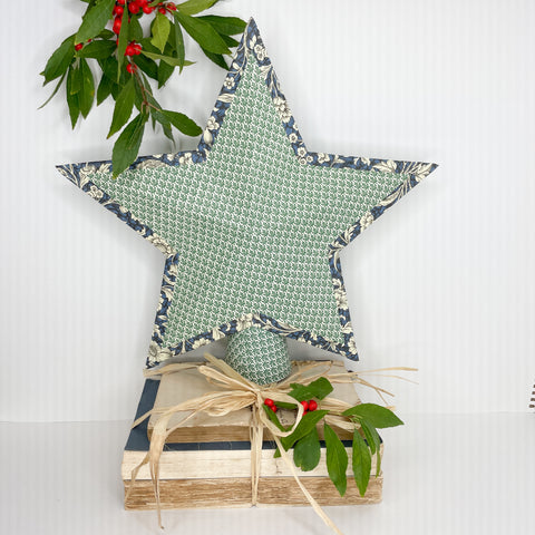 Holiday Treetop Star in Small Green Pattern/Navy Floral