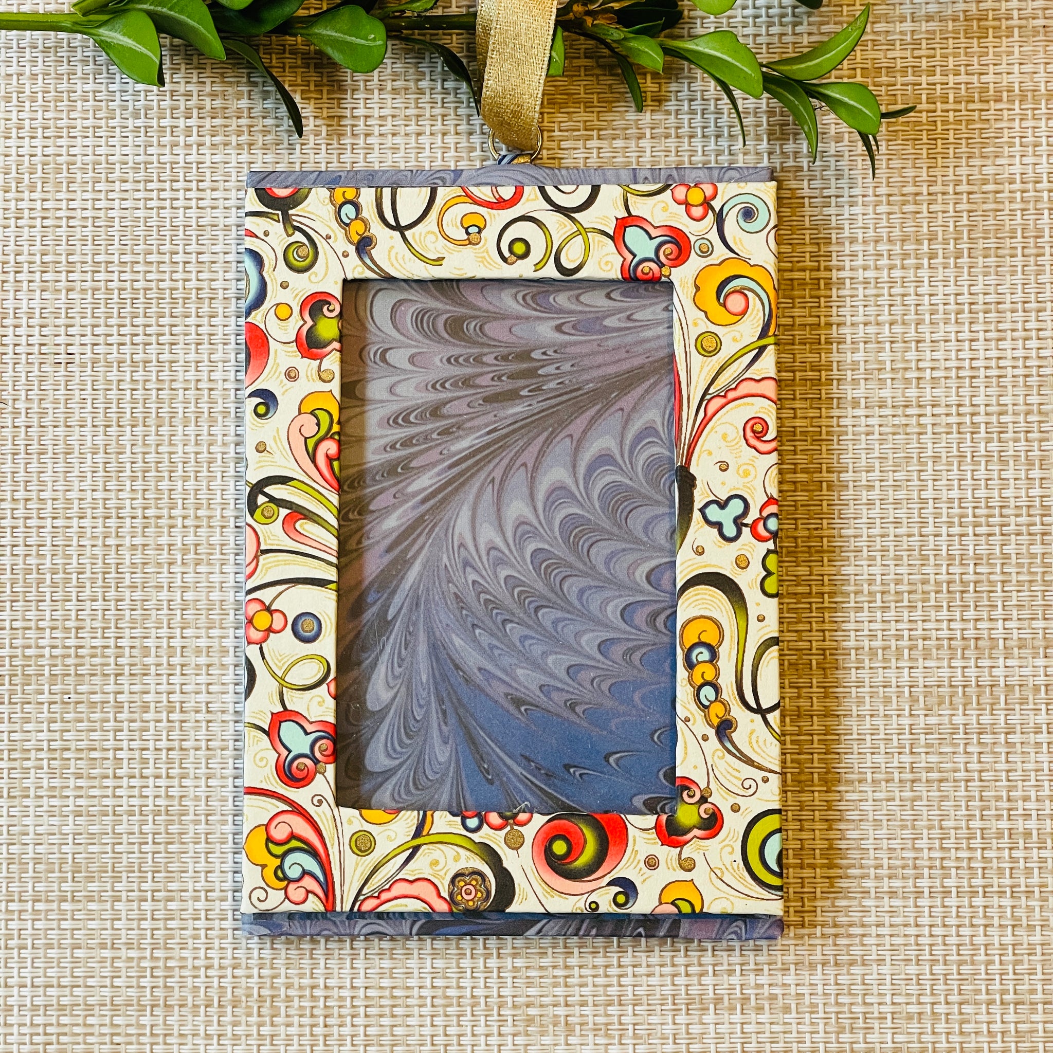 Petite hanging photo frame in Colorful Swirl/Blue Marble