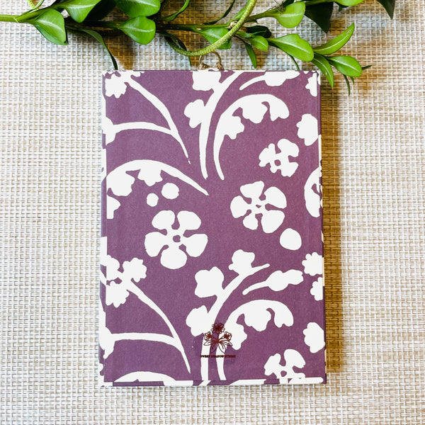 Petite hanging photo frame in lavender floral/purple floral