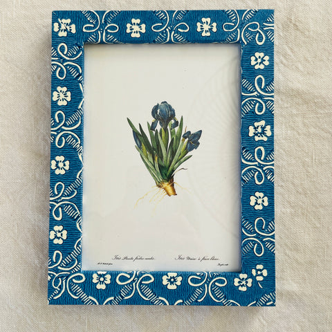 Photo/botanical frame in hand screened blue and white